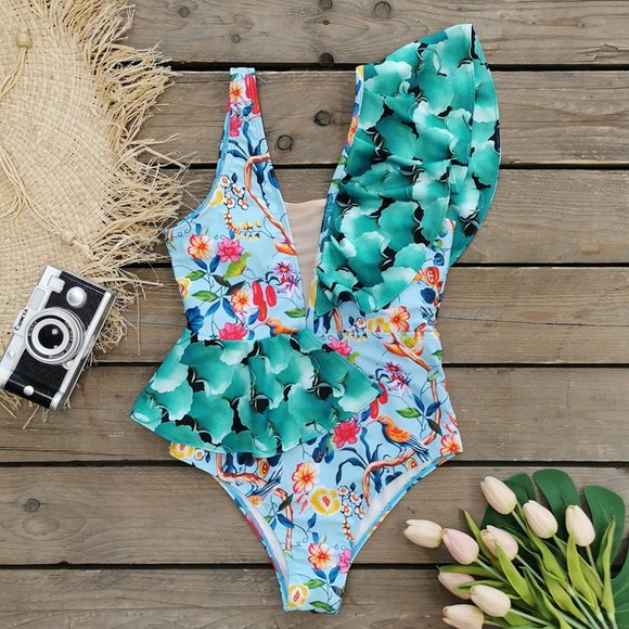 Swimwear Lotus Leaf One Pieces Swimsuit - Picture 3 of 7